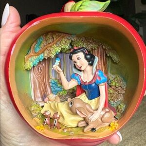 Snow White ornament